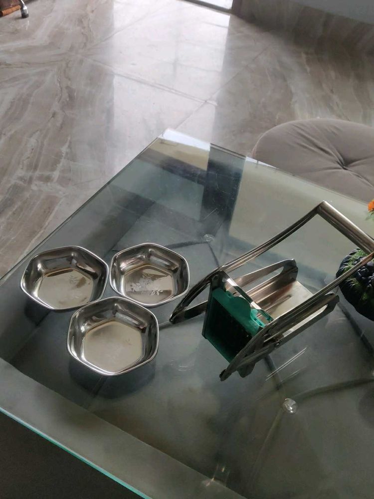 French Fries Cutter And 3 Plate