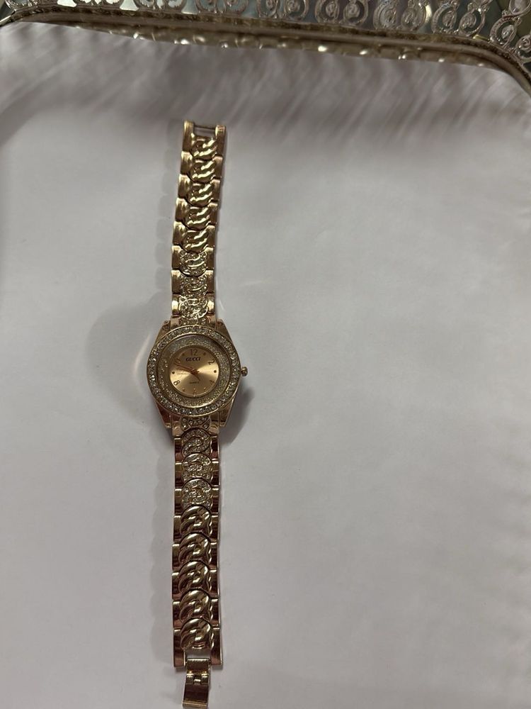Elegant Gold-Tone Ladies Watch