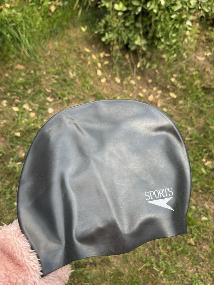 Black Sports Swim Cap