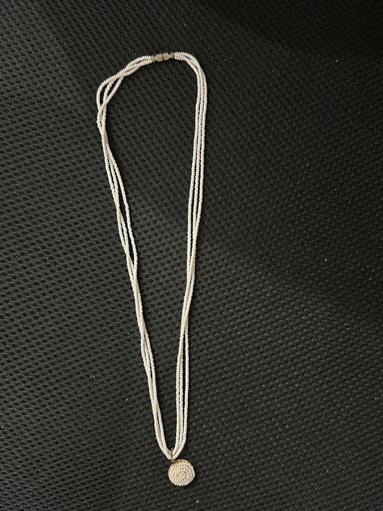 Pearl chain pendant