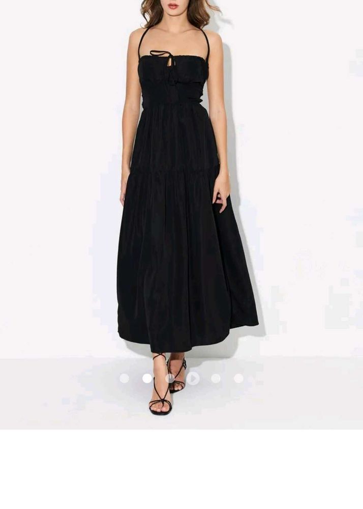 Elegant Black Maxi Dress