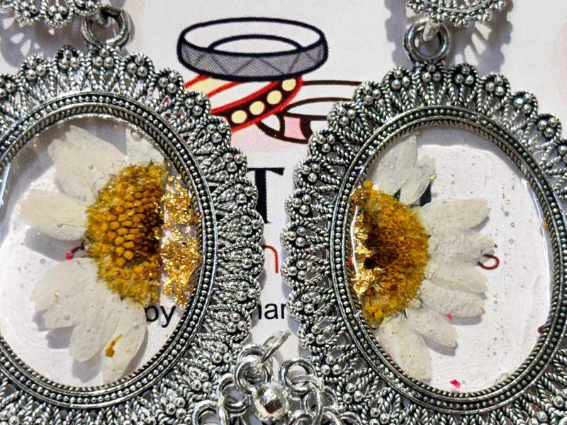 Daisy Flower Silver Earrings