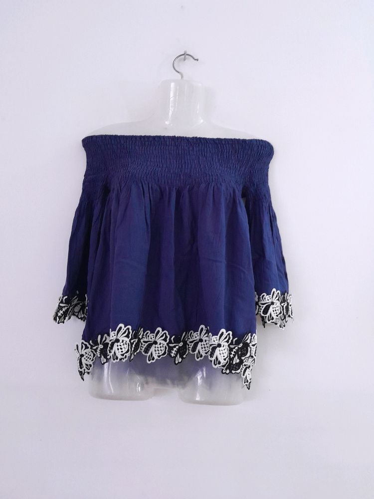 Navy Blue Casual Top (Women&#39;s)