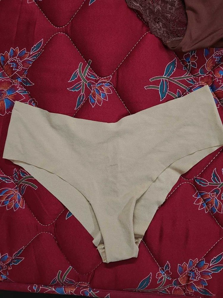 Victoria's Secret Cheekster - 32