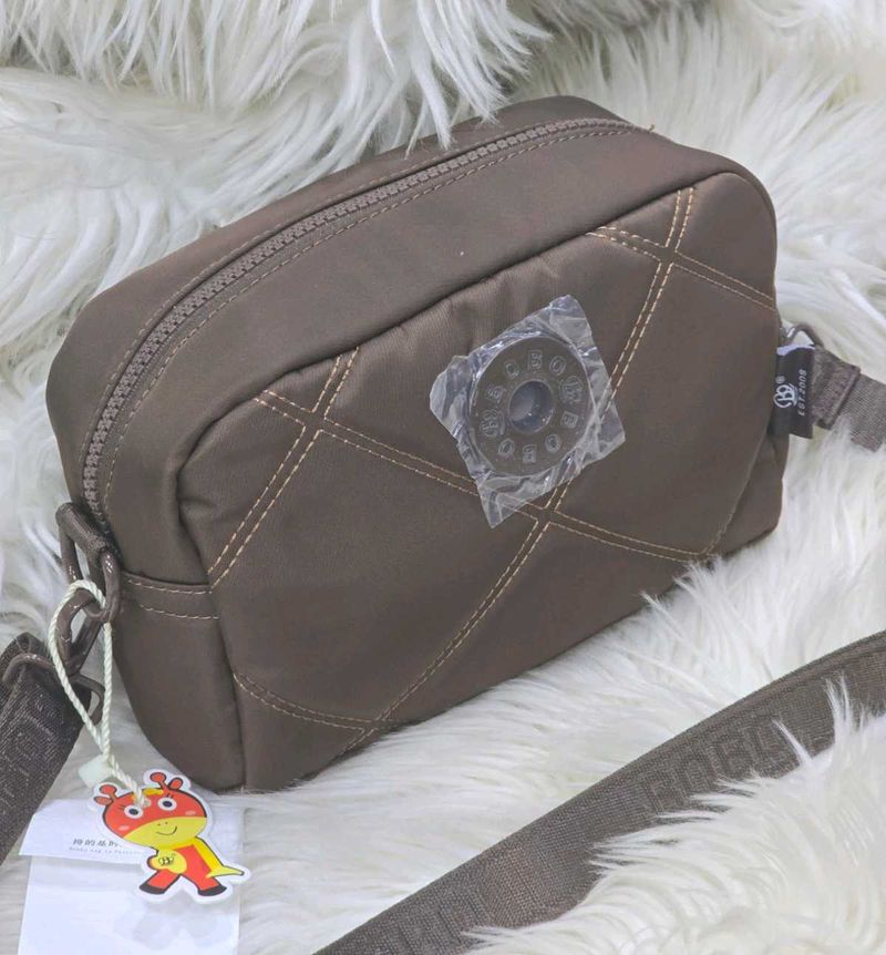 SLING BAG