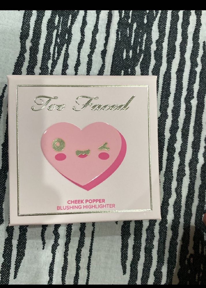 Too faced highlighter