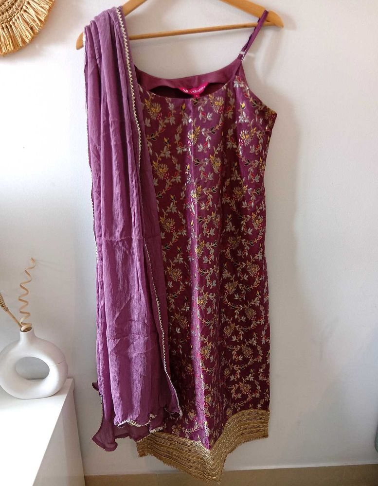 Varanga Festive Floral Kurta Set
