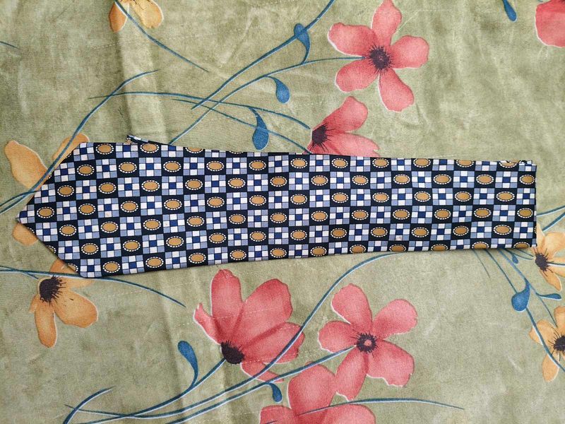 Patterned Men&#39;s Tie