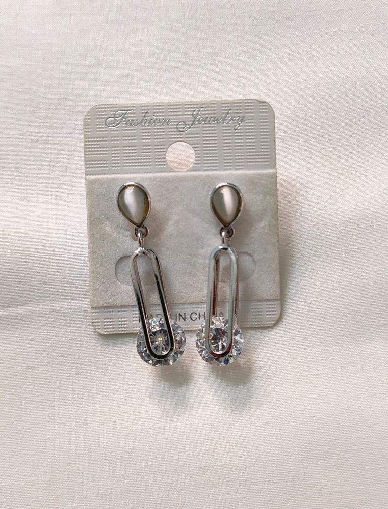 SAJE Dazzling Dangle Earrings.