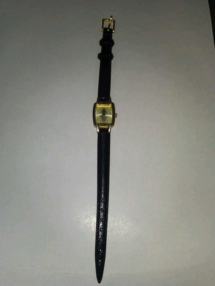 Elegant Gold &amp; Black Watch