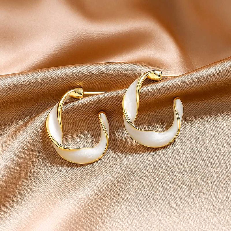 Chic White &amp; Gold Hoops
