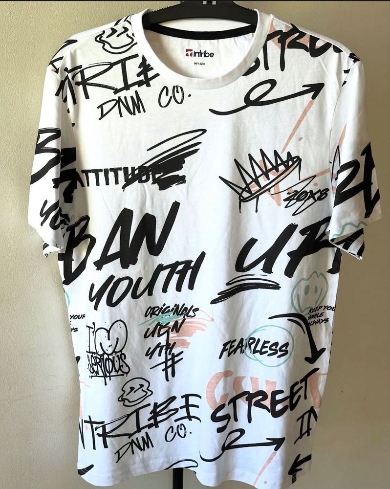 Graphic Print Tee Size : M, XL