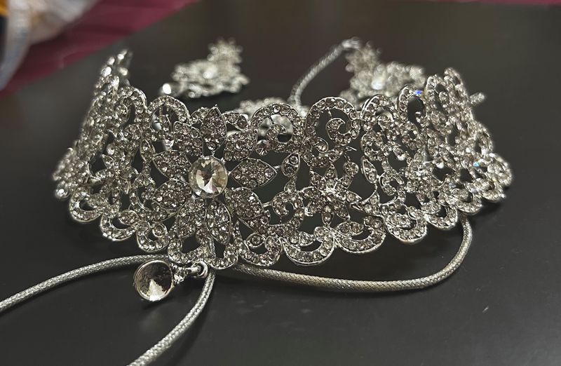 SILVER NECK SET