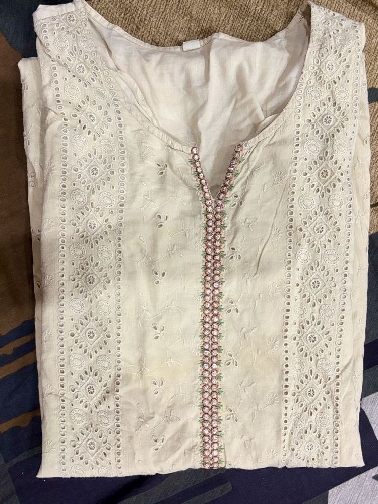 XXL Cream Embroidered Kurti