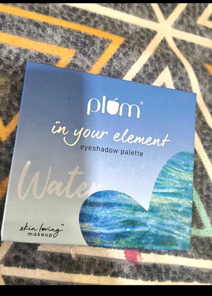 Plum Eyeshadow Palette