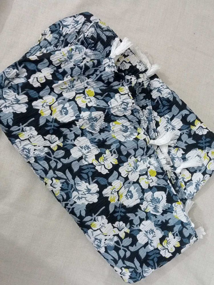 Floral Print Scarf with Tassels