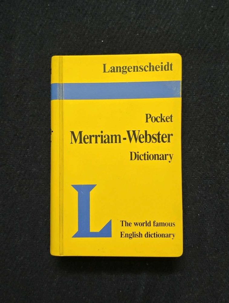 Pocket Merriam-Webster Dictionary By Langenscheidt