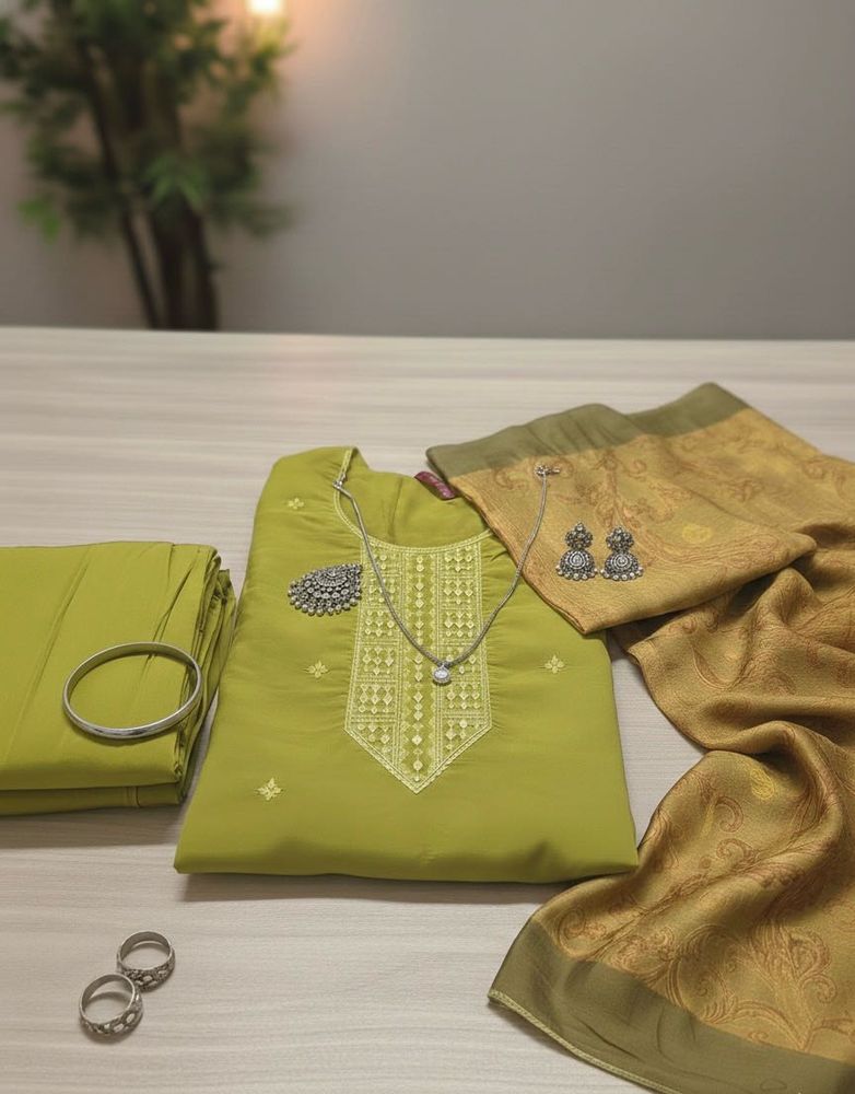 Elegant Green Kurta Set
