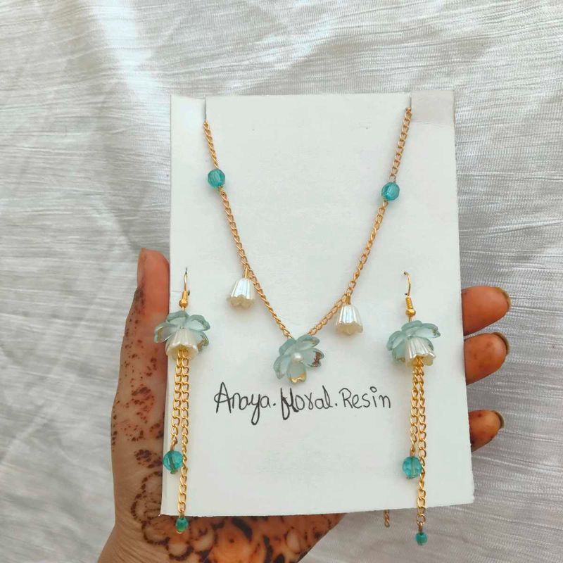 Floral Resin Jewelry Set