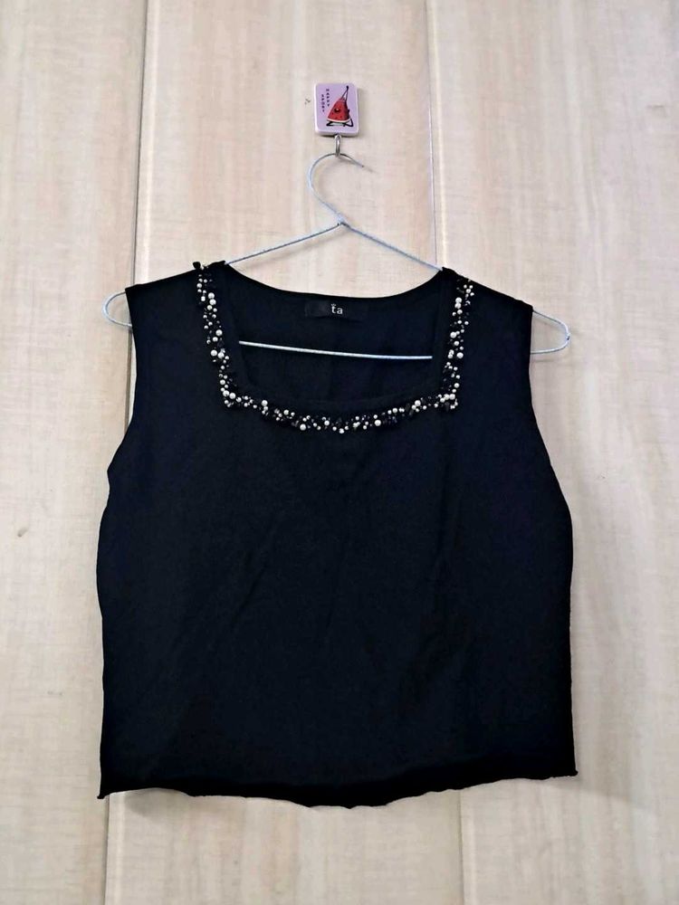 Black Thank Top