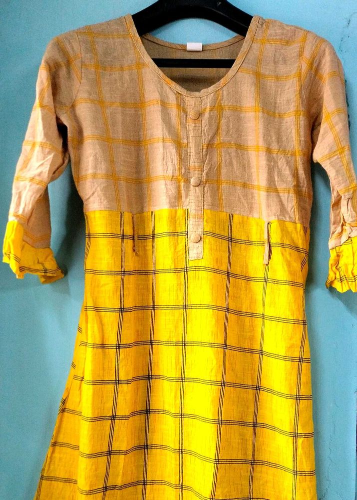 Fril Handed Cotton Kurti@₹99/297 Coins 🤑🪙