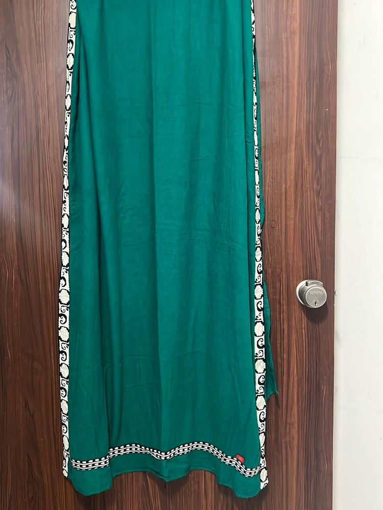 Green W Dupatta