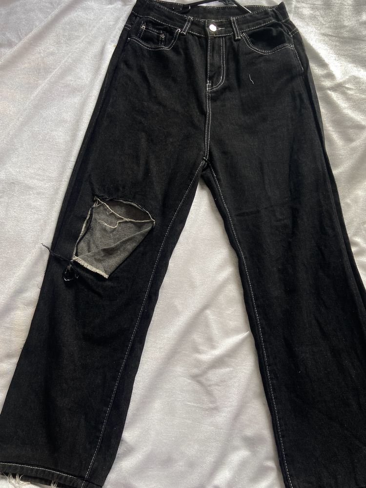 ♣️Urbanic-Black-Denim-jeans♣️