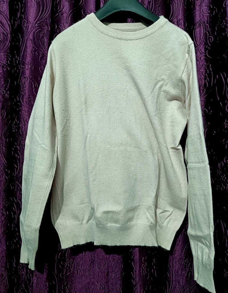 Thin Woolen Beige Colour Fitted Top
