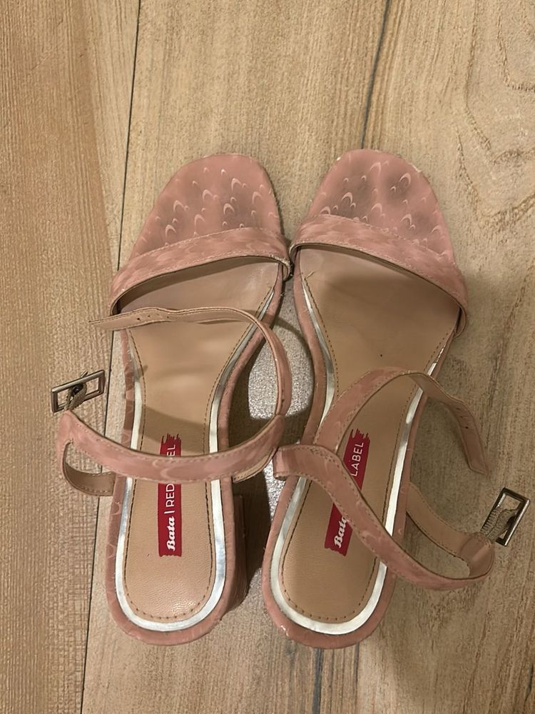 Bata Heels (UK 3)