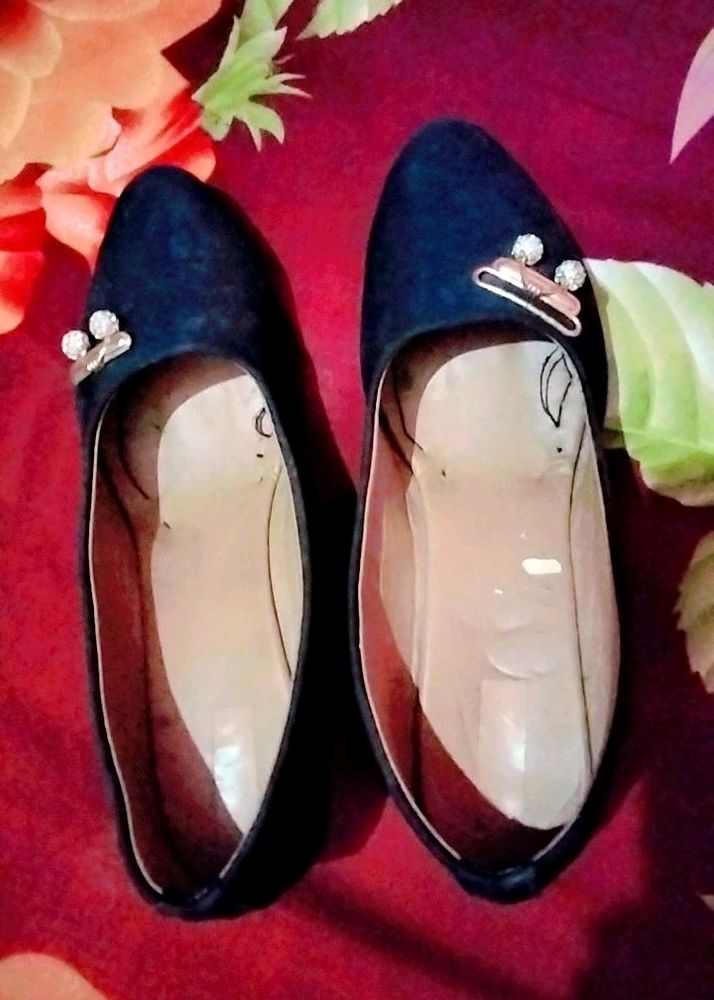 Black Valley Heels🌸