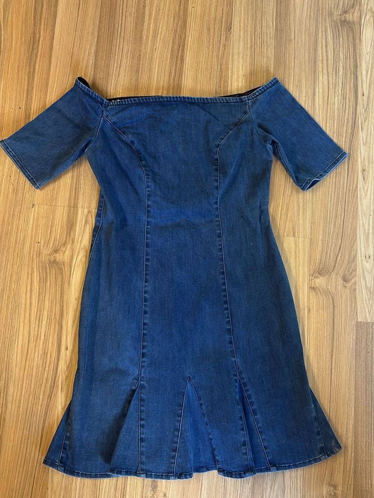 Guess Denim Off-Shoulder Dress
