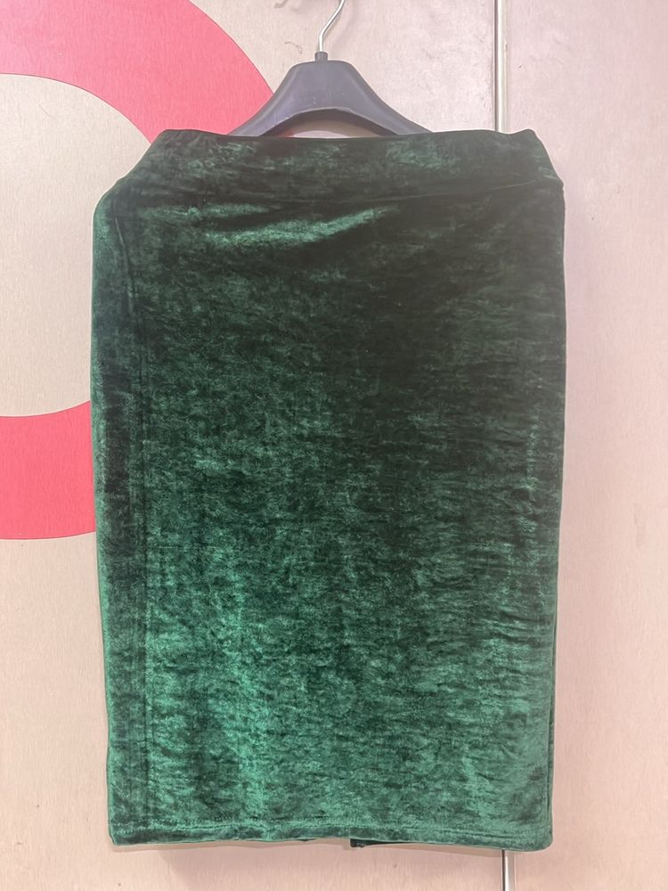 New (with Tag)Velvet Pencil Skirt