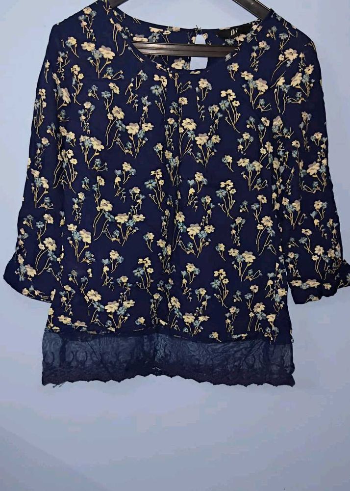 Printresty Floral Lace Trim Top