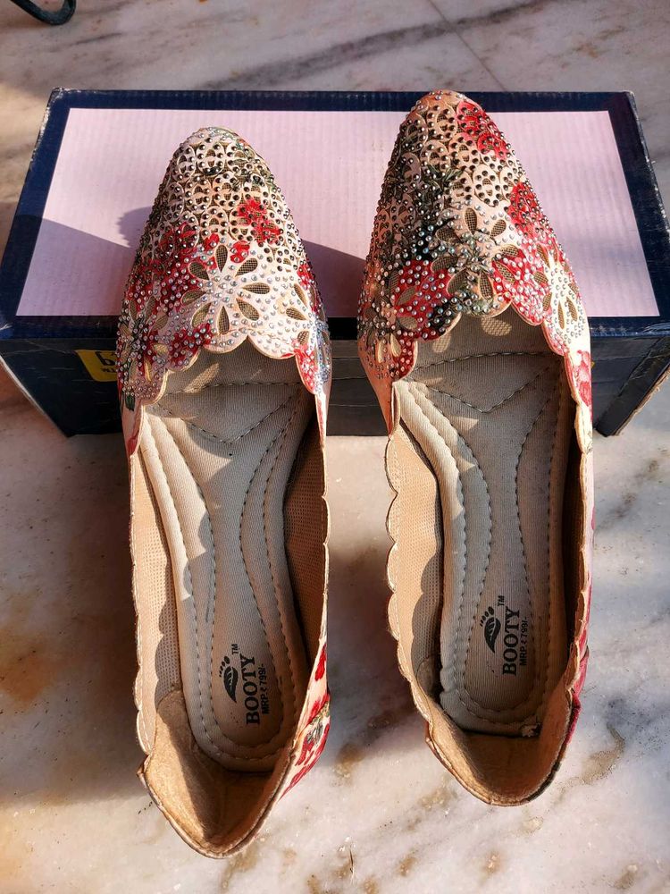 Embroidered Printed Ballerinas