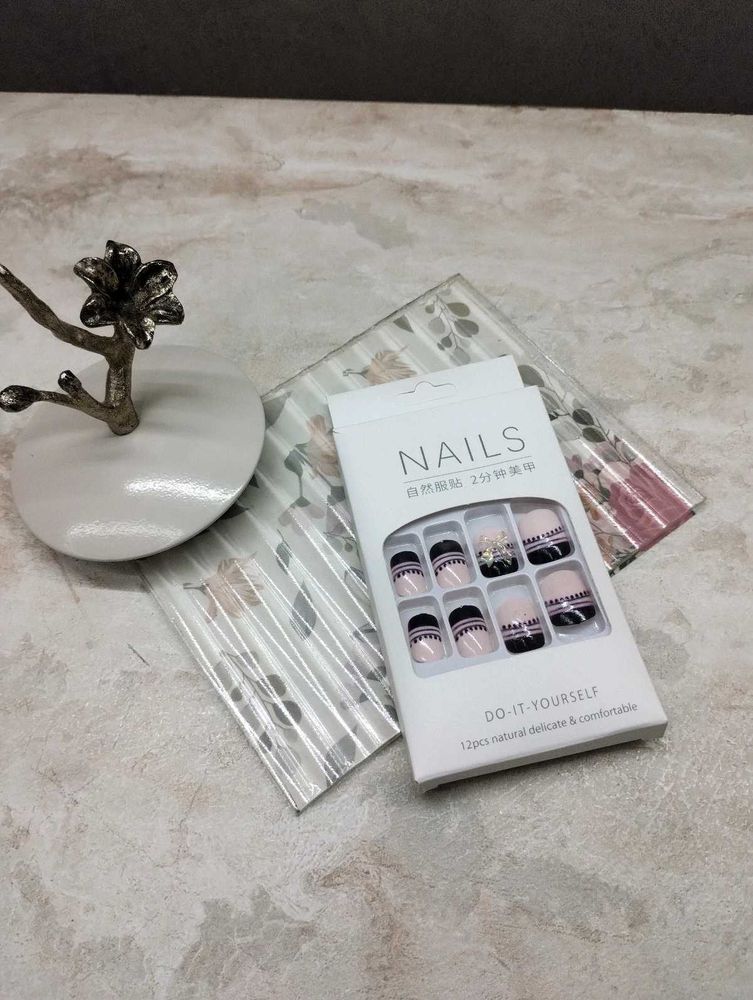 Brand New Artificial Press On Nails