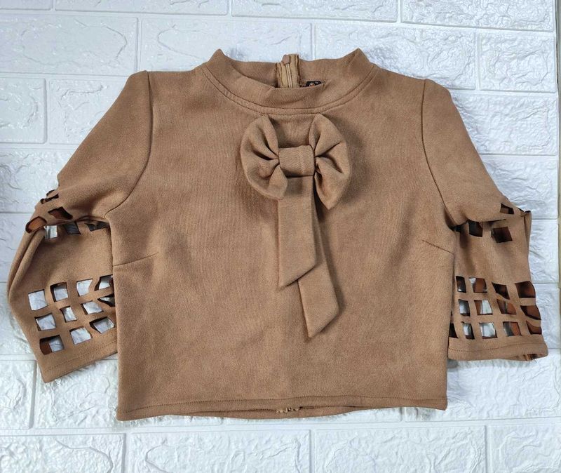 Women Cute Crop Top with Bow Detail