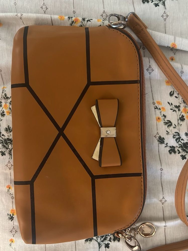 2 in 1, 5 compartment sling bag + pouch