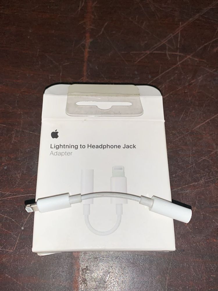 Apple Lightning to Headphone Jack Adapter
