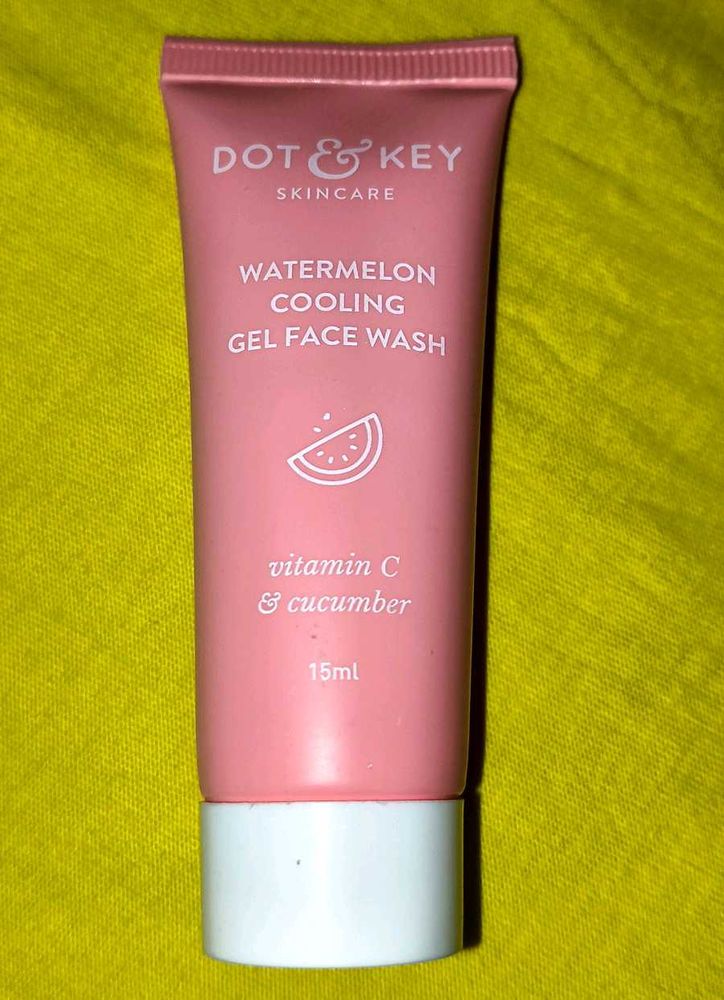 Dot &amp; Key Face Wash