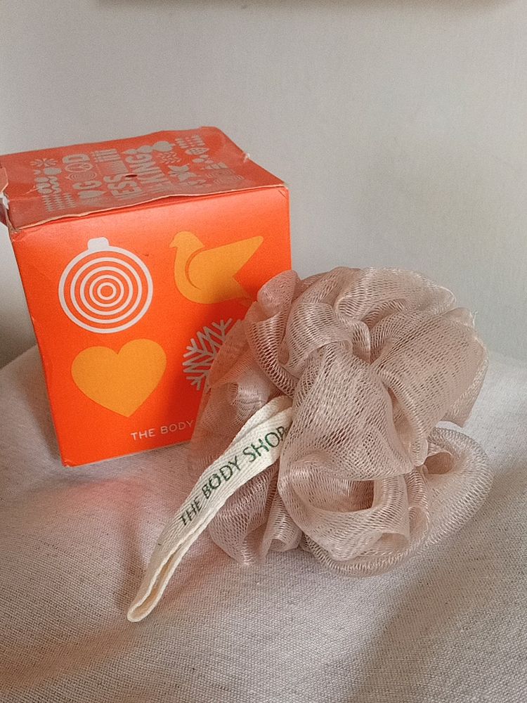 The Body Shop New Loofah