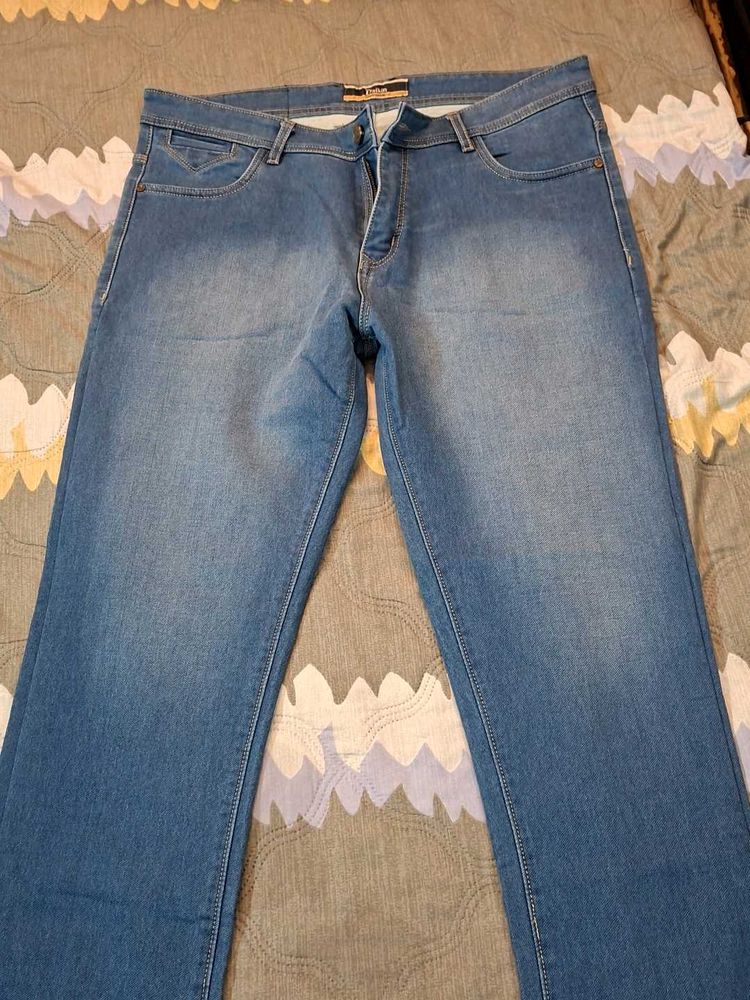 Light Wash Denim Jeans