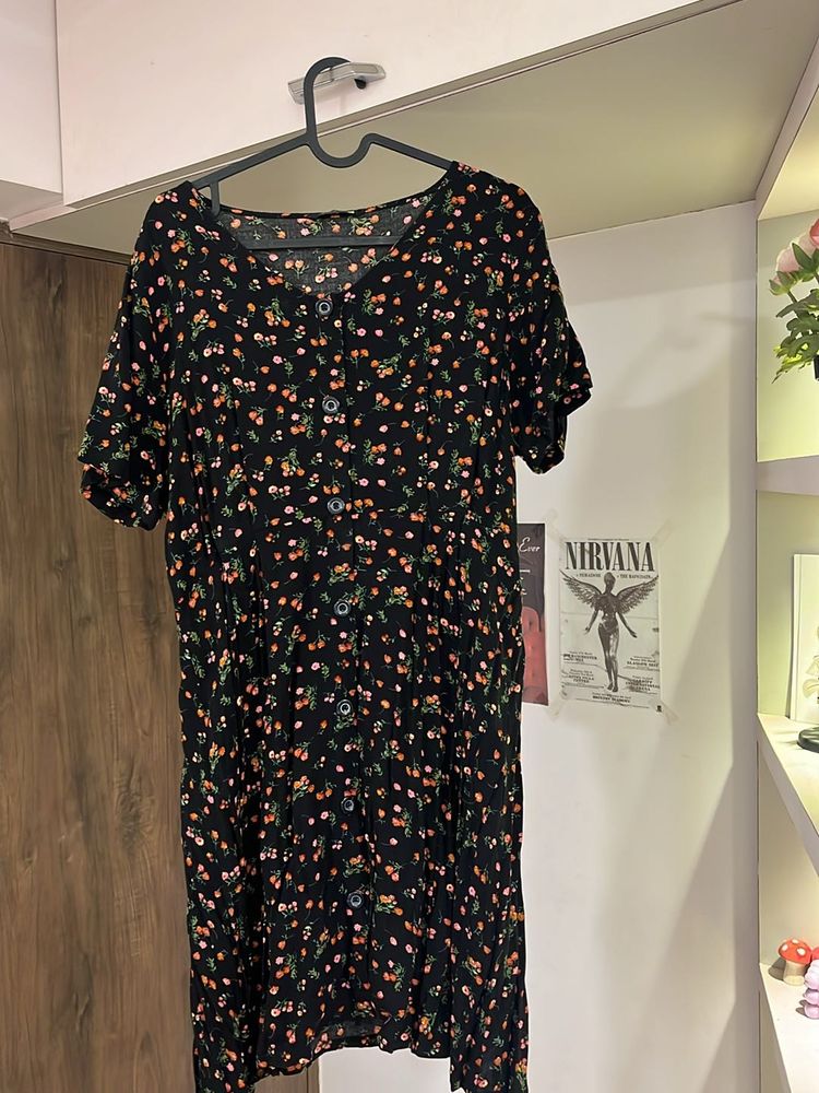 Tokyo Talkies Floral Black Dress -M