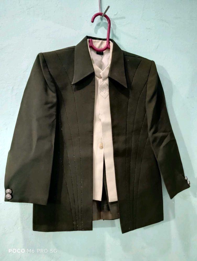 Boy&#39;s Blazer Suit