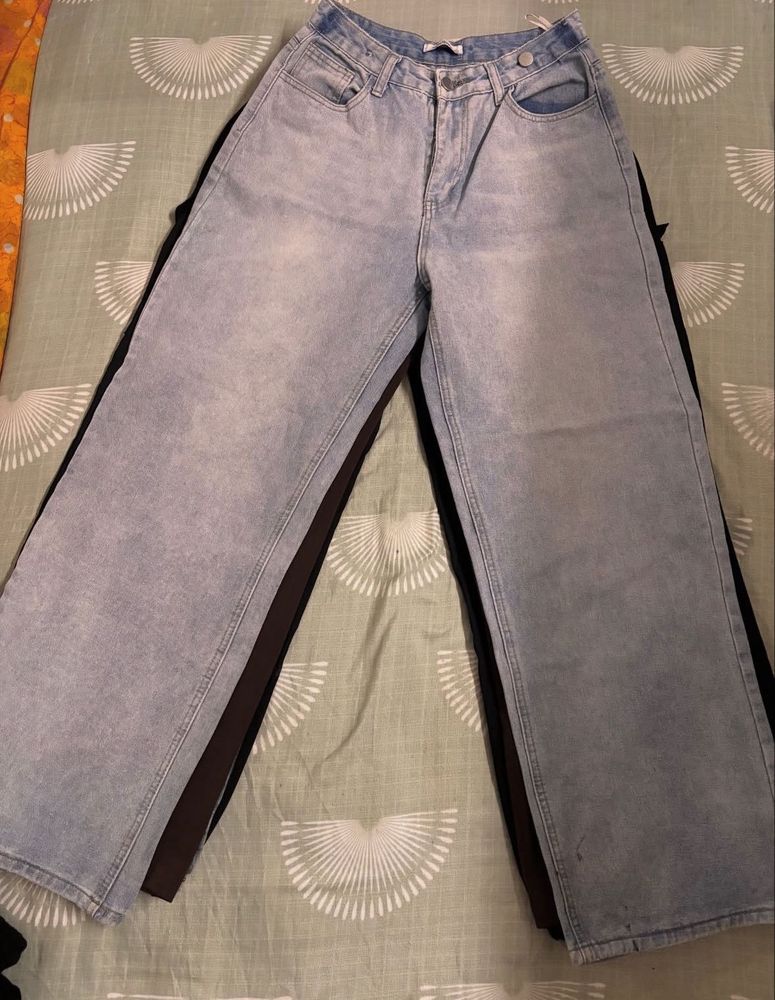 Wide Leg Light Wash Jeans