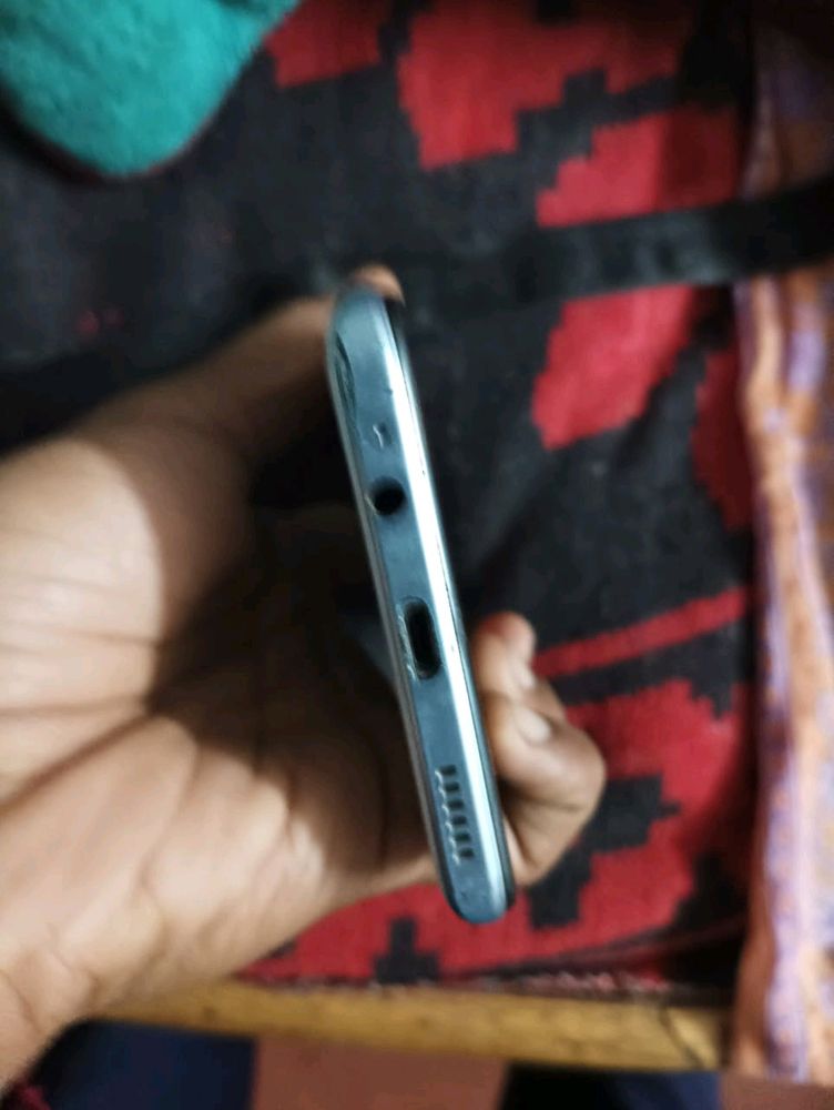 Bhai Phone Ki Touch Tuti Hue H But Phon