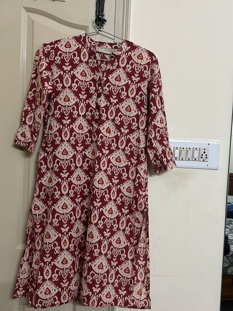 Maroon Printed Kurtha