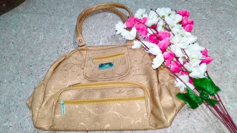 Beautiful 😍 Golden Brown Handbag 👜