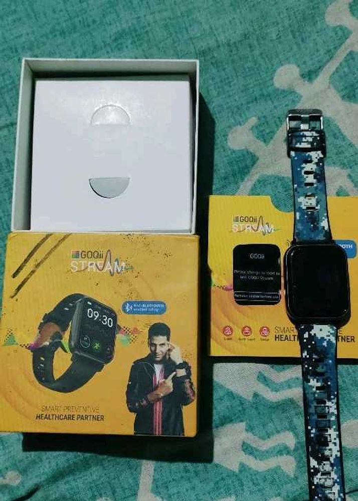 GOQii Stream Smartwatch | AMOLED Display | Health