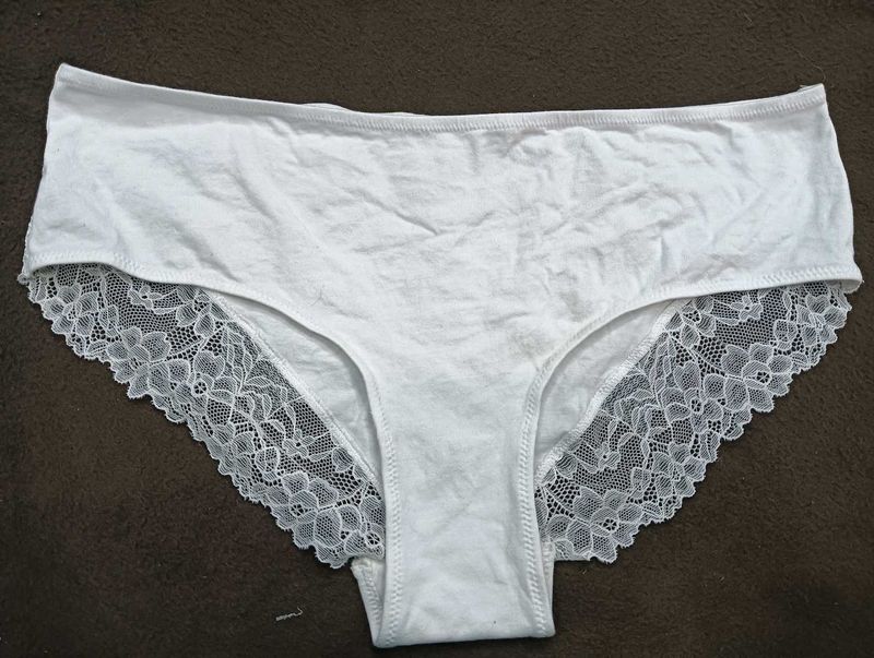 White Lace🖤 Trim Panties