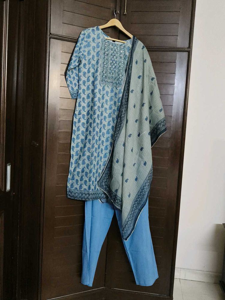 Women Cotton Printed Embroidered Kurta Set